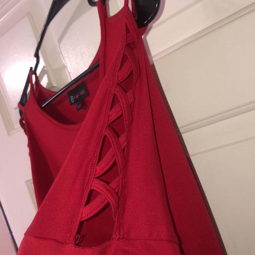 Red Dress with Sleeve Design✨ - Picture 3 of 6